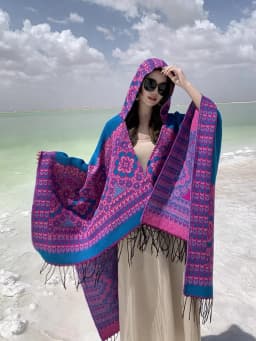 GypsyLady Boho Floral Knitted Cloaks Capes Hoodies Vintage Thick Warm Auturm Winter Women Ethnic Tassels Cloak Poncho Outwear