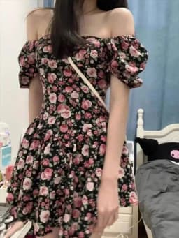 Preppy Wind Sweet Spicy Rose Fragmented Flower Dress For Women's Summer 2024 New French Puff Sleeve Short Skirt With Waist 6OA0