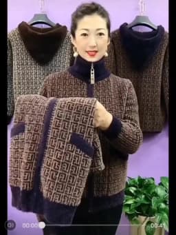 Thick Mink-Like Sweater Coat Short Women Mother's Hooded Woolen Jacket Autumn Winter 2025New Knitted Cardigan Ladies Outcoat Top