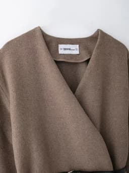 2024 Autumn/Winter Short Jacket with Belt Women Casual Round Neck Jacket Female Fashion Top