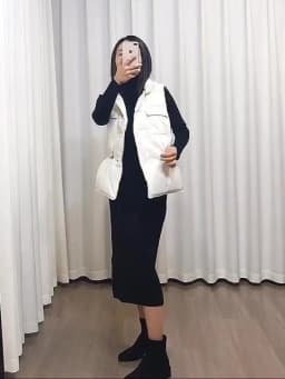 New Ultra Light Down Vest Women Short Vest Windproof Lightweight Warm Waistcoat Female White Duck Down Coat Sleeveless