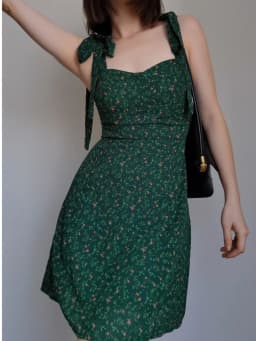 French Style Retro Dark Green Floral Dress Women 2024 Summer Sweetheart Neckline Cinching Waist Slim A-line Short Dress V1JD