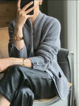 New hot high-end women's knitting cardigan  cashmere wool sweater long sleeve half high collarsolid women's 100% wool sweater