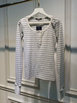 New Buttons Ribbed Slim Long Sleeve T-shirts Women Autumn O-Neck Cotton Tshirts Tops Female Simple Basic Tees Shirt Y2K Clothes