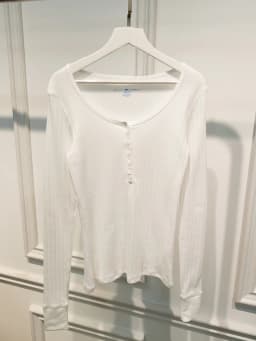 New Buttons Ribbed Slim Long Sleeve T-shirts Women Autumn O-Neck Cotton Tshirts Tops Female Simple Basic Tees Shirt Y2K Clothes