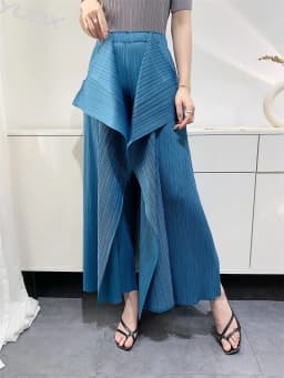 Miyake Pleated Pants Women's Wide Leg Pants Loose Design Fashion Niche Irregular Comfortable Casual 2025 Summer New Trousers