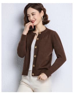 2025 New Round Neck Autumn Winter Knitted Cardigan Middle Aged Mother Knitwears Buttons Women's Sweater Coat свитер жен