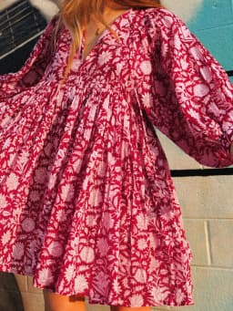 Ladies V Neck Floral Print Dresses 2023 Fashion Style Beach Dress Women Half Sleeve Lacing Pleated Loose Summer A Line Dress