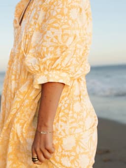 Ladies V Neck Floral Print Dresses 2023 Fashion Style Beach Dress Women Half Sleeve Lacing Pleated Loose Summer A Line Dress