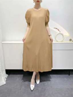 YUDX Miyake Pleated Fashion Women's Dresses Loose Plus Size Medium-length Round Neck Short-sleeved Girls Dresses 2024 Summer New