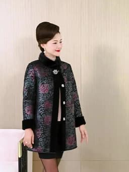 Fur Integrated Mink Fur Coat For Women Mid to Long Length Mink Collar 2026 Winter Thick Fur Coat For Middle-Aged Elderly People2