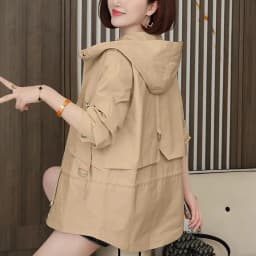 Mother's Windbreaker Women's Spring And Autumn 2026 New Middle-Aged Mother's Loose And Thin Coat Korean Lining Trench Hooded 3XL