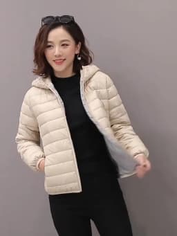 Jackets for Women Quilted Padded Lightweight Puffer Woman Coat Hoodie Short Yellow Thick Padding Feather Cropped Cute Modern Hot