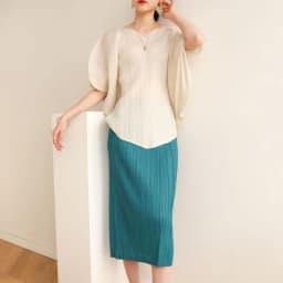 Miyake Pleated Women's Fashion V-neck Loose T-shirt 2024 Spring/Summer Fashion Korean Edition Underlay Top