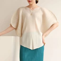Miyake Pleated Women's Fashion V-neck Loose T-shirt 2024 Spring/Summer Fashion Korean Edition Underlay Top