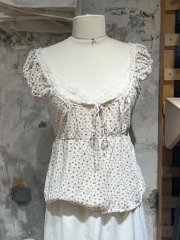Sweet Lace-up Camisoles Blouse Women Summer Lace Trim Square Collar Short Sleeve White Tank Tops Preppy Style Cute Crop Top Y2k
