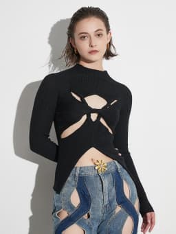 TWOTWINSTYLE Solid Hollow Out Slimming Knitting Sweaters For Women Round Neck Long Sleeve Twist Front Casual Sexy Sweater Female