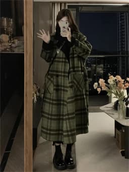 Retro Loose Simple Slim Plaid Medium Long Coat Women's Winter 2023 New Thickened Loose Double Wear Long Sleeve Woolen Coat