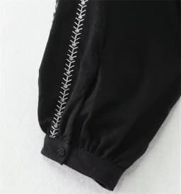 KEYANKETIAN Spring New Ethnic Style Embroidered Lantern Sleeve Black Shirt Women's V-Neck Long-Sleeved Pullover Smock