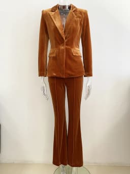 HIGH STREET Newest 2026 F/W Designer Suit Set Women's Single Button Velvet Blazer Flare Pants Set 2pcs