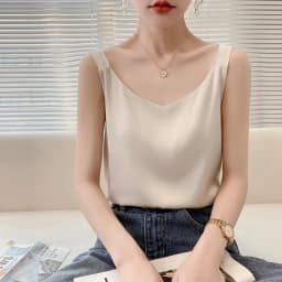 Silk Camisole Ladies Summer Suit Inside V-Neck Satin Bottoming Vest 2025 Thin Loose Sleeveless Sling Silk Tops Small Shirt Trend