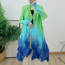 2025 New Fashion Miyake Pleated Gradient Mid-length Loose Cardigan Cape Jacket Autumn Coat Women