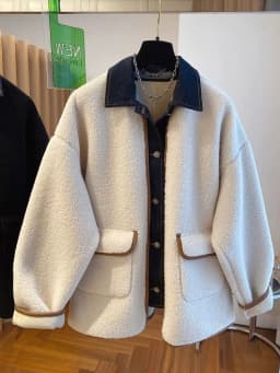 Autumn and Winter New Women's Lapel Denim Patchwork Lamb Wool Jacket Loose Commuting Jacket
