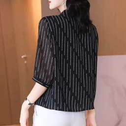 2024 Spring New High end Western style Seven Sleeve Chiffon Shirt for Women Reducing Age Covering Belly Mother's Temperament Top