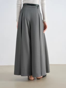 ZIQIAO Gray Airy Long Skirt Pants Women 2025 Autumn New Wide-leg Pants Drape Casual Pants 25ZQ93119