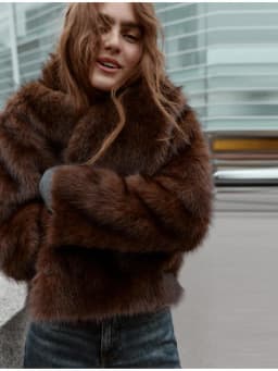 Trendy Faux Fur Patchwork Jacket Double-sided Wear Full Sleeve V Neck Front Button Coat Women Fashion Daily Street Outerwear New