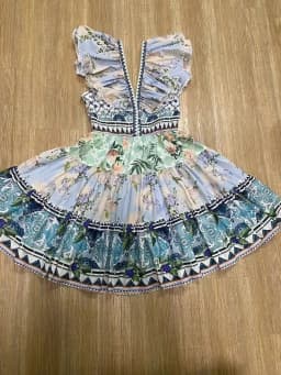 Retro high-end V-neck ruffled flying sleeve skirt summer women's new waist slim strap backless printed holiday style dress