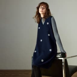 TOYOUTH Women Dresses 2025 Winter New Sleeveless Tank Dress Arctic Fleece Embroidered V-neck Knitted Dress