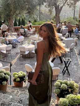 Elegant Women Summer Party Dresses Sets 2 Pieces Lace High Waist Lace Up Spaghetti Strap Tops Satin Zipper Party Skirt Outfits