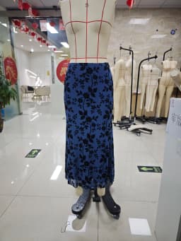 Women's Floral Midi Skirts Fashionable Casual High Waisted Navy Vine Print Long Skirt for Summer Outings
