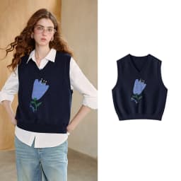 TOYOUTH Women's V Neck Knit Vest 2026 Fall New Arrival Botanical Jacquard Preppy Sleeveless Layering Top