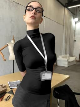 Minimalist Solid Mock Turtleneck Women Top Half Sleeve Slim Fitted Stretch Knit Basic Tee Elegant Office Commuter Layering Shirt