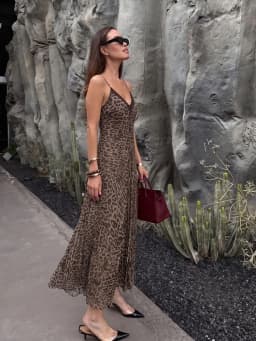 HH Vintage Muted Leopard Print Flowy Maxi Dress Summer V-Neck Thin Strap Pleated Slip Long Gown Women BeachTravel Casual Wear