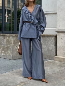 Simple Solid Color Loose Autumn Suit V Neck Lace Up Long Sleeved Top with Pants Women's 2pc Sets Ruffle Design Vacation Outfits