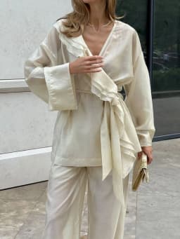 Simple Solid Color Loose Autumn Suit V Neck Lace Up Long Sleeved Top with Pants Women's 2pc Sets Ruffle Design Vacation Outfits