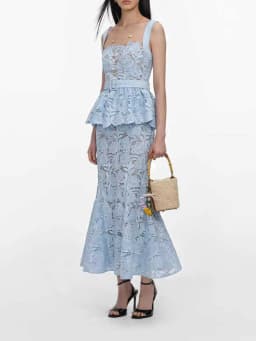 TWOTWINSTYLE Lace Spliced Belt Elegant Midi Dress for Women Square Neck Sleeveless Patchwork Zipper Ruffle Dresses Female New