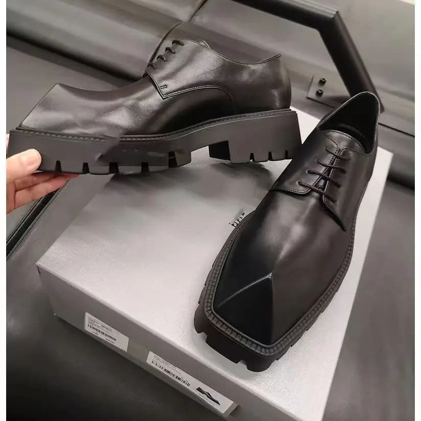 2025 Men's Big Head Leather Niche Design Casual Platform Rhino Horn Square Single Sneakers Derby Shoes