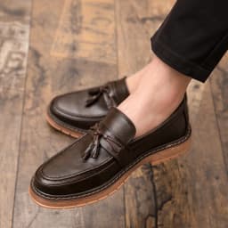 New Slip-On Thick Soled Casual Leather Shoes British Retro Round Head Handmade Leather Fringe Lazy Loafers Men