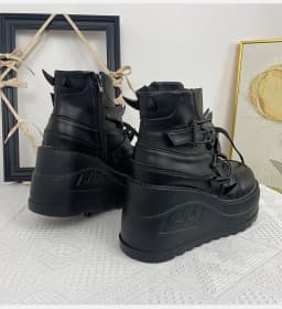 2025 Women's Black Skull Decorative Gothic Tide Genuine Leather Shoes 9cm Thick-soled Lace-Up Short Boots