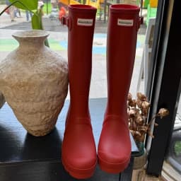 2026 New Fashion Rain Boots Women's Non-slip Wear-resistant Waterproof Shoes Wear High Boots.