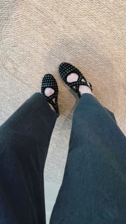 Designer Rivet Leather Mary Jane Shoes Women's Flat Bottom One Button Cross Ballet Shoes Retro Versatile Single Shoes