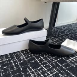 The new ballet flats allow you to showcase a lively and fashionable style while walking, adding a touch of fun to your steps