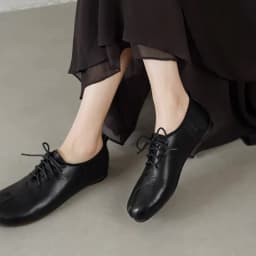 Trendy Fashion Womens Split Toe Tabi Pig Foot Flat Shoes Soft Comfort Lace Up Ballet Inspired Loafers Suitable for Daily Commute