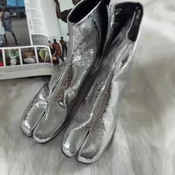 Luxury Brand Designer Genuine Leaher Tabi Shoes Broken Mirror Silver Chunky Heels Booties Split Toe Ankle Boos for Women