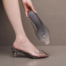 New Fish Mouth Wrinkled Thick Heels Cool Slippers for Outerwear Fashion Casual Crystal Jelly Sandals for Women