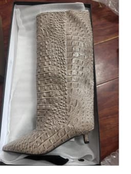 Women's Spring and Autumn New Cat Heel Wide Knee Knee Boots Fashion Pointed Women's Low Heel Mid Heeled Boots
